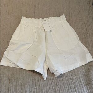 H&M White Elastic-Waist Linen Shorts